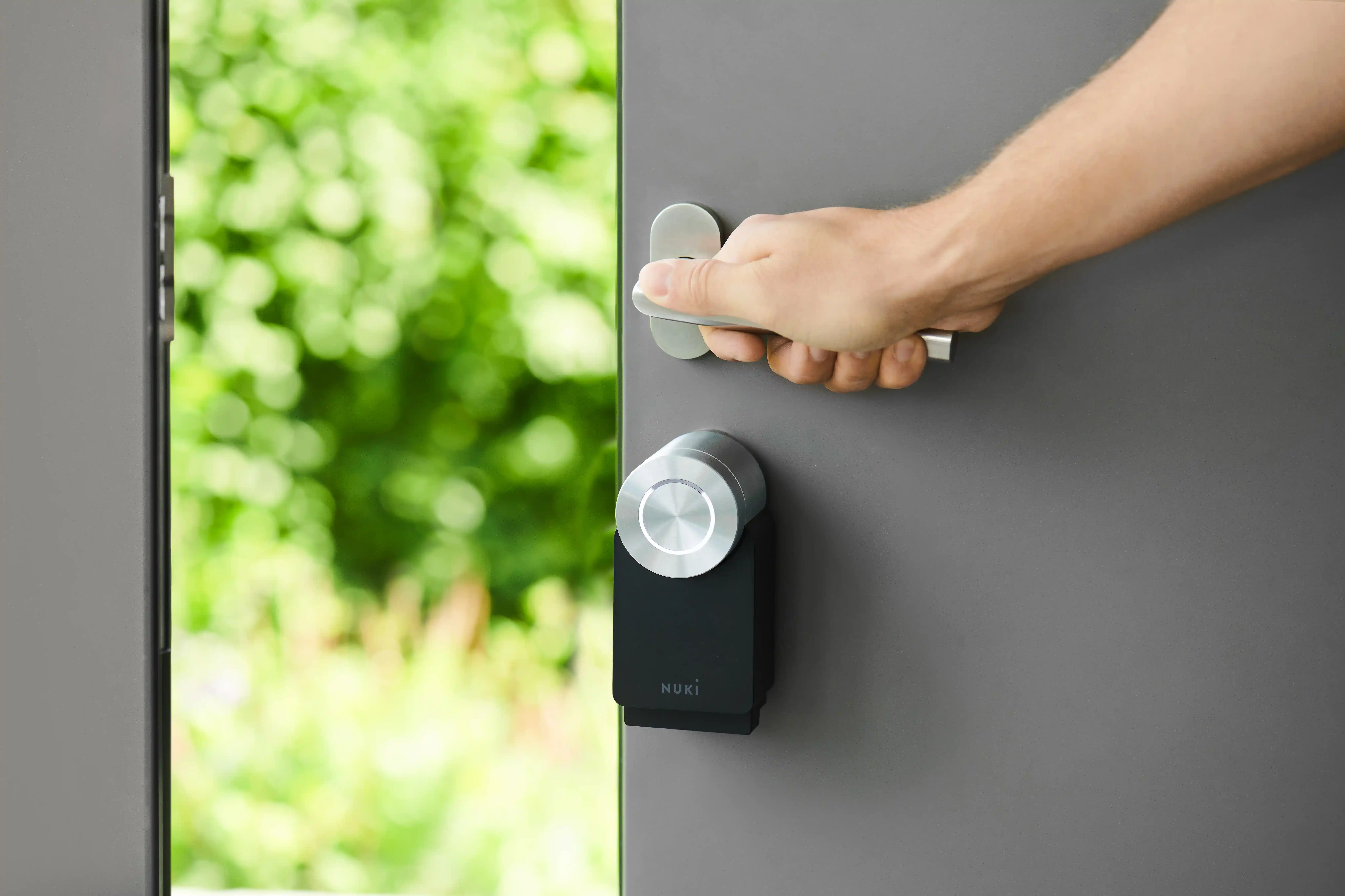 Nuki Smartlocks ergänzen die Bedienung einer Einbruchgesicherten Tür